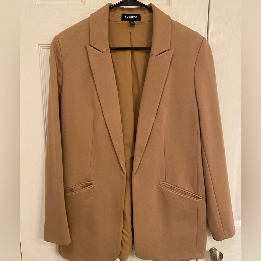 Express Open front peak lapel boyfriend blazer in pecan